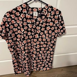 CAbi #5347 Harmony Floral V-neck short sleeve blouse